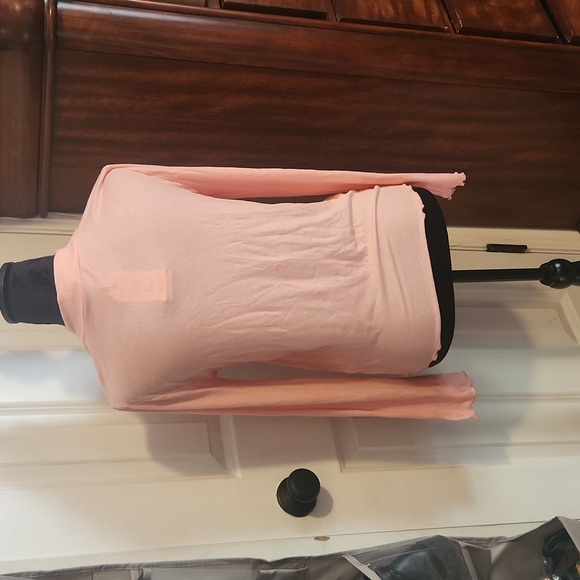Light Pink Turtle Neck - Picture 2 of 4